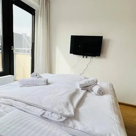 Apartment Bright Studio - Central - Balcony - Trade Fair *